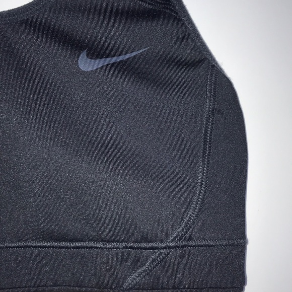Nike Dri-Fit XS Sportsbra - Picture 4 of 6